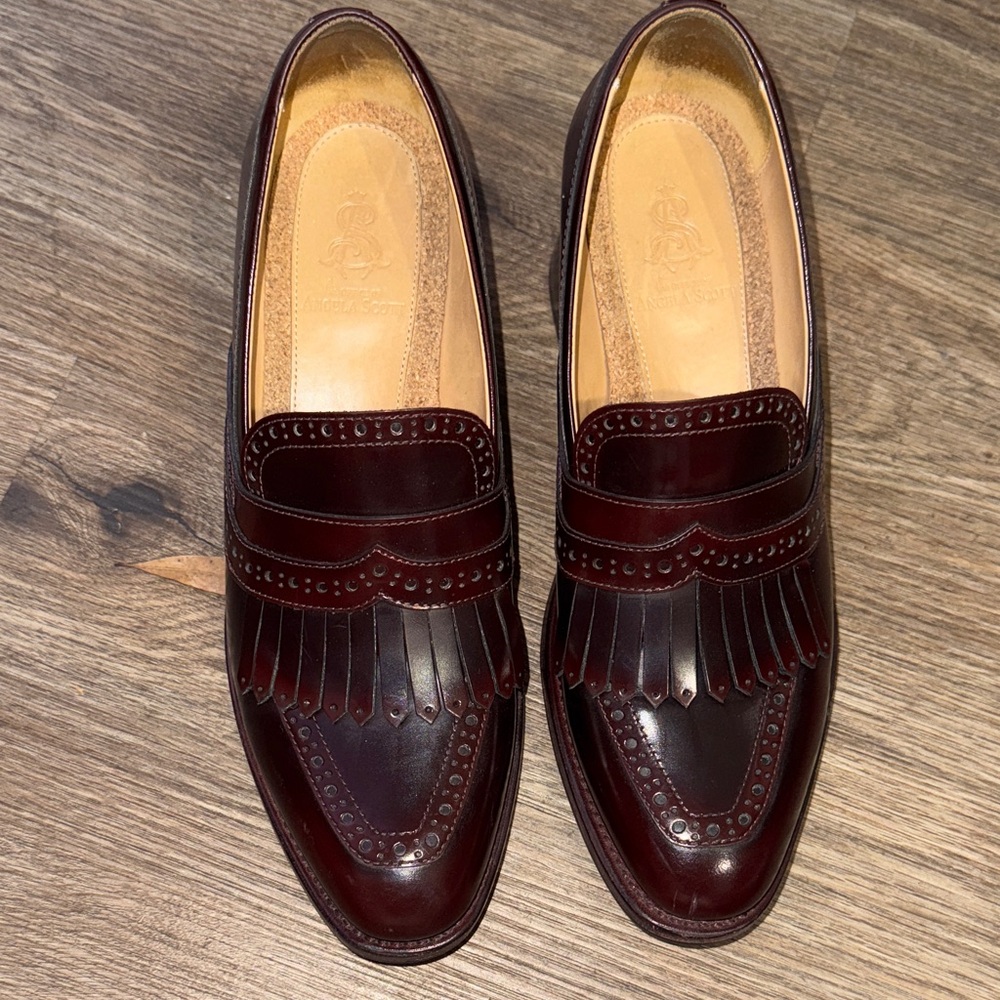 The office of Angela Scott -Miss Juliette Loafer Pump, Size - 38.5